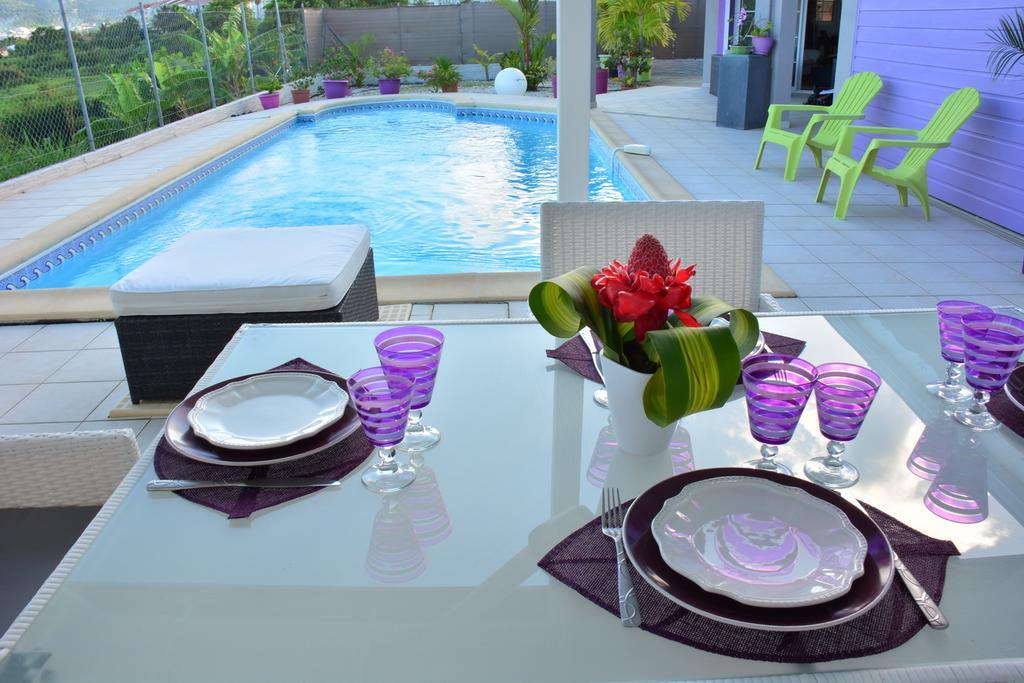 Villa Améthyste avec grande piscine privée, jardin clos, parking privé Le Robert Esterno foto
